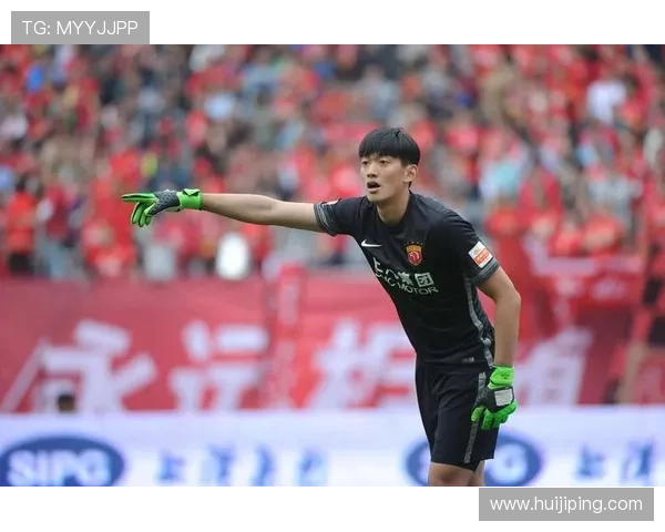 国足备战世界杯预选赛主帅调整阵容力求突破新老球员竞争激烈引关注